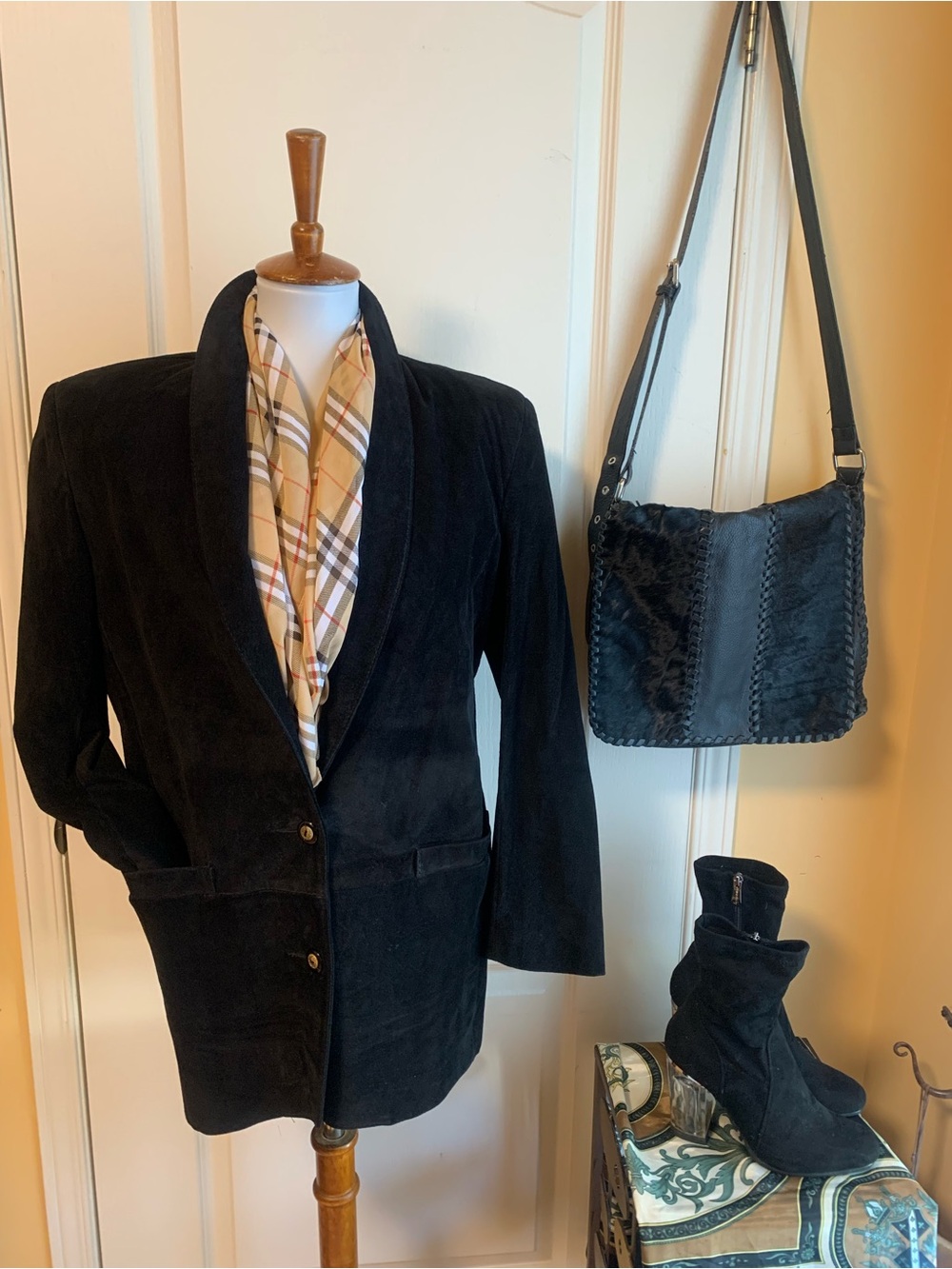 Vintage Black Suede Jacket with Shawl Lapel